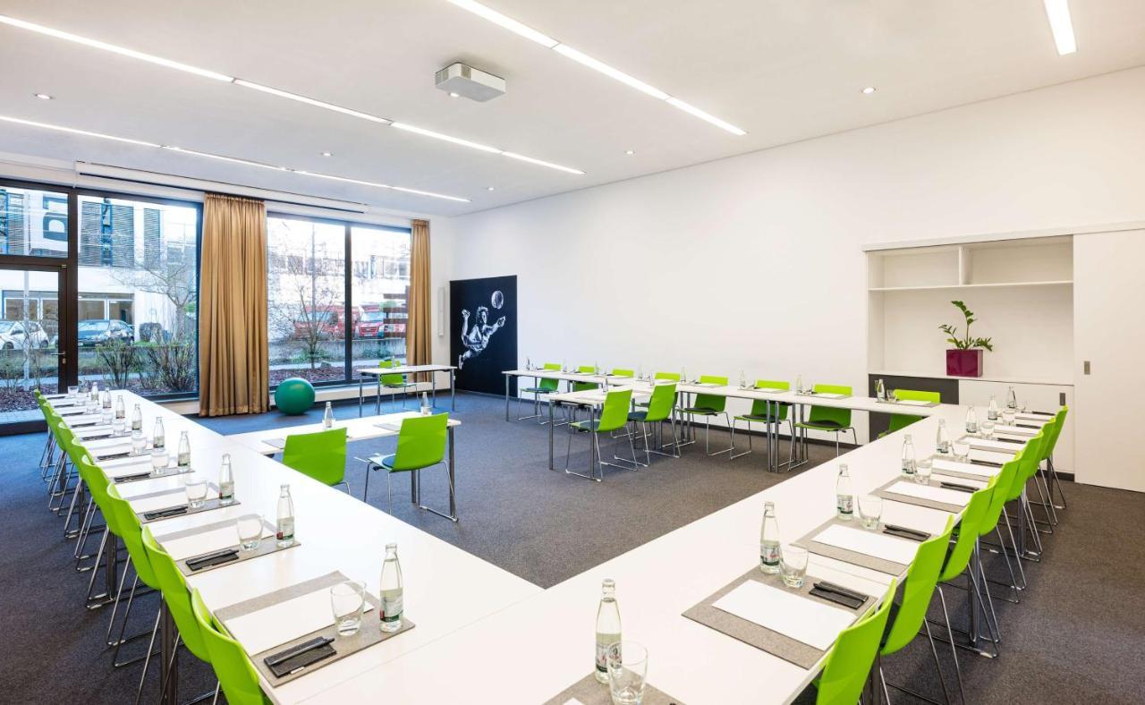 Lindner Hotel Frankfurt Sportpark, Part Of Jdv By Hyatt Frankfurt am Main Exterior foto