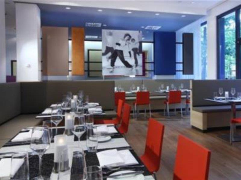 Lindner Hotel Frankfurt Sportpark, Part Of Jdv By Hyatt Frankfurt am Main Exterior foto