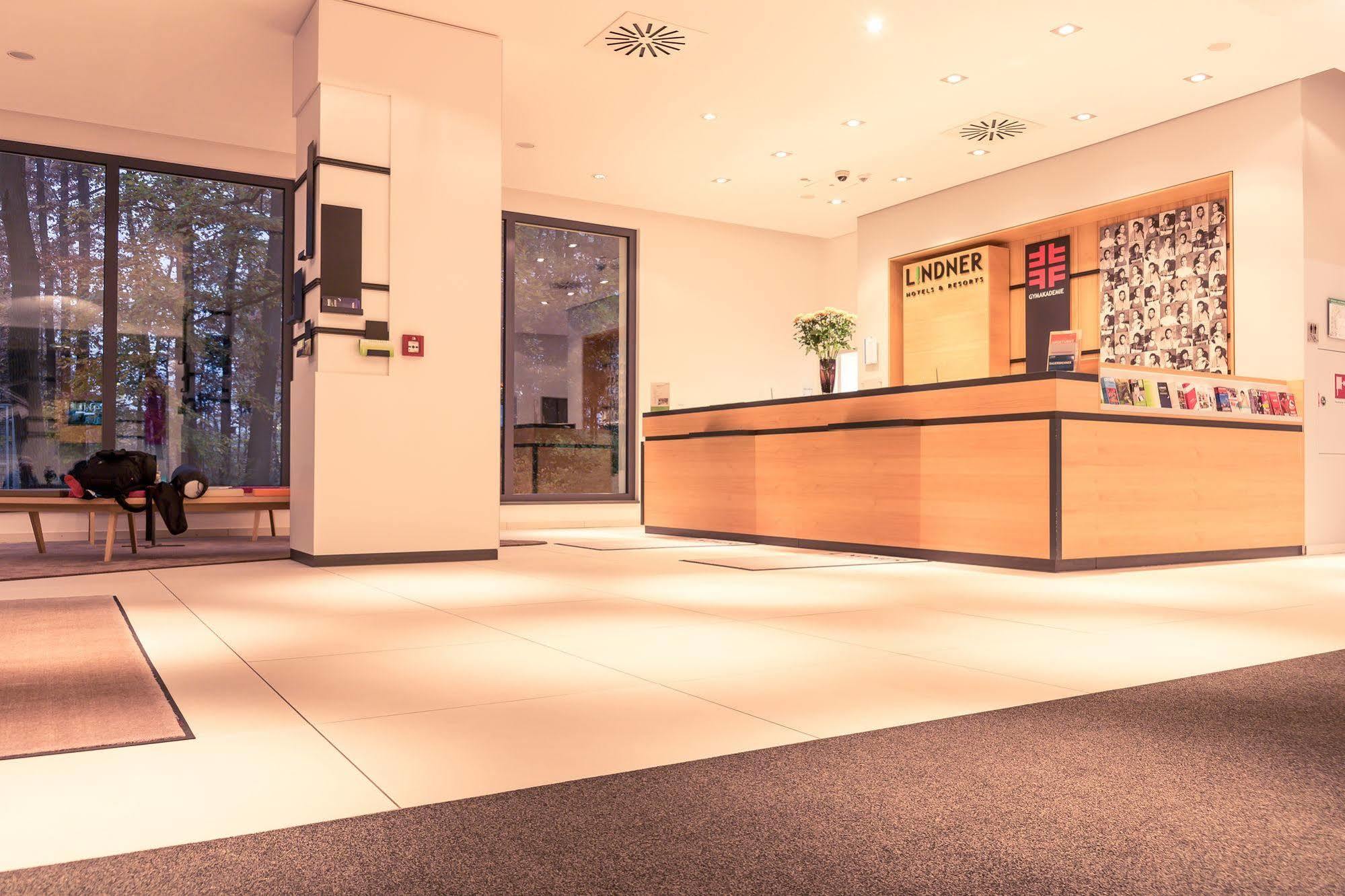 Lindner Hotel Frankfurt Sportpark, Part Of Jdv By Hyatt Frankfurt am Main Exterior foto