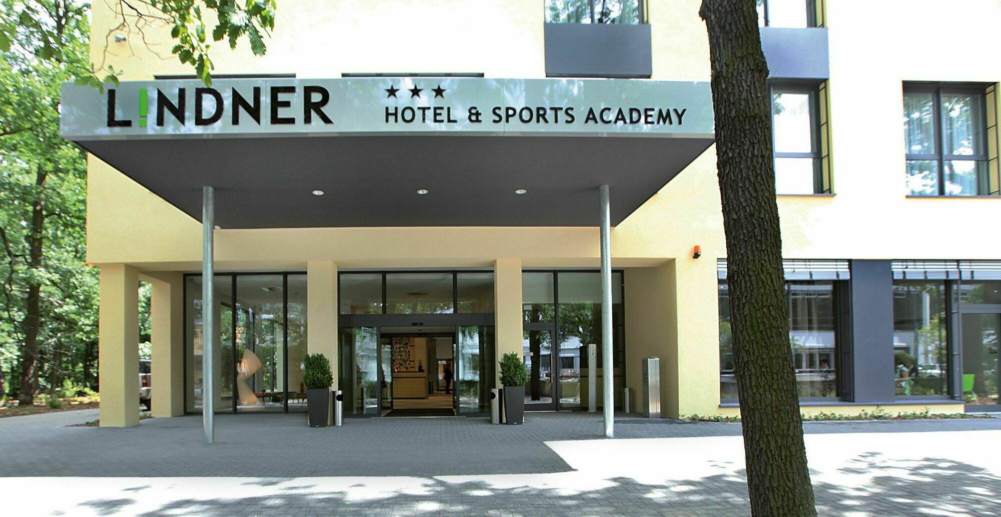 Lindner Hotel Frankfurt Sportpark, Part Of Jdv By Hyatt Frankfurt am Main Exterior foto