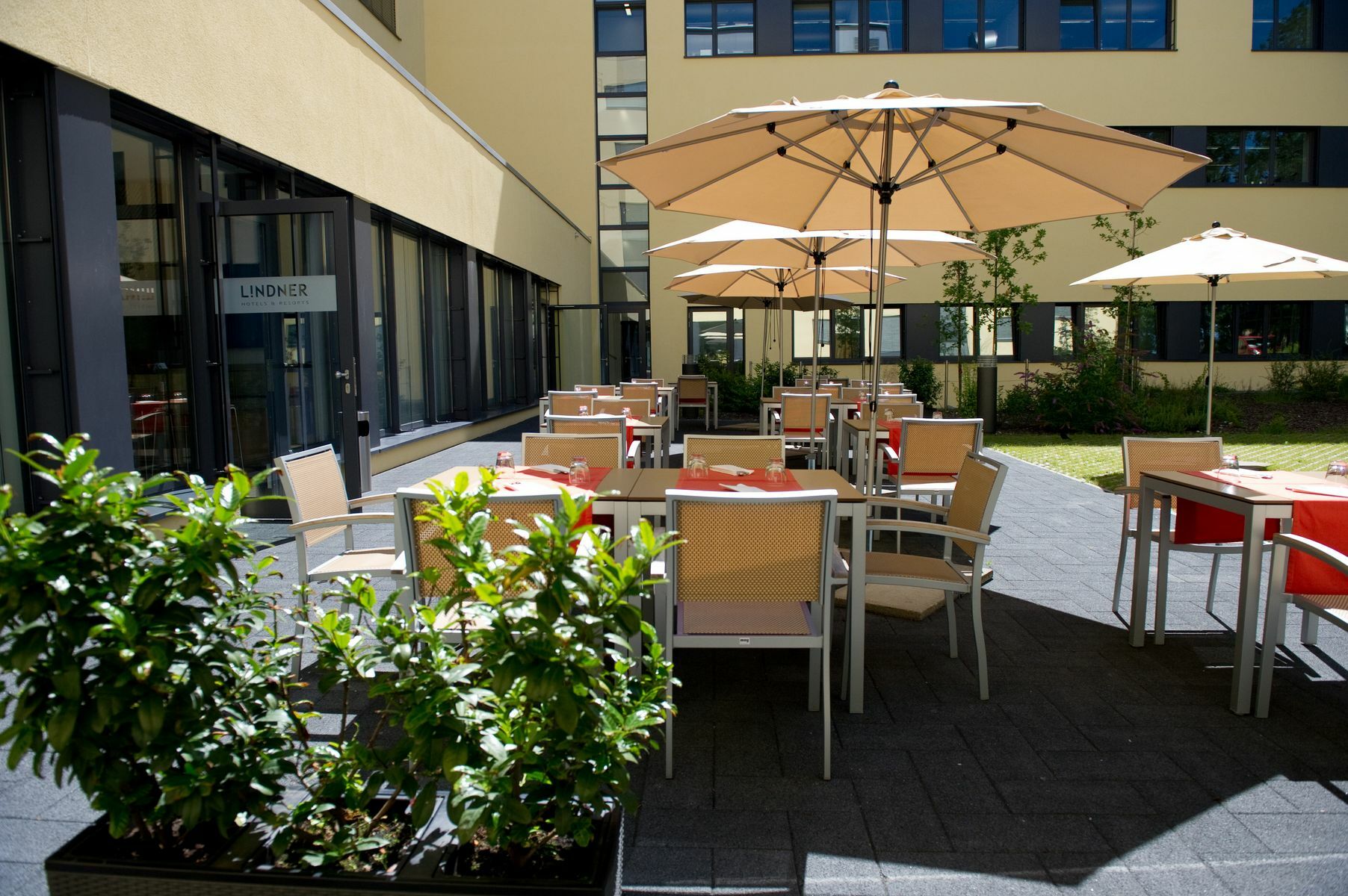 Lindner Hotel Frankfurt Sportpark, Part Of Jdv By Hyatt Frankfurt am Main Exterior foto
